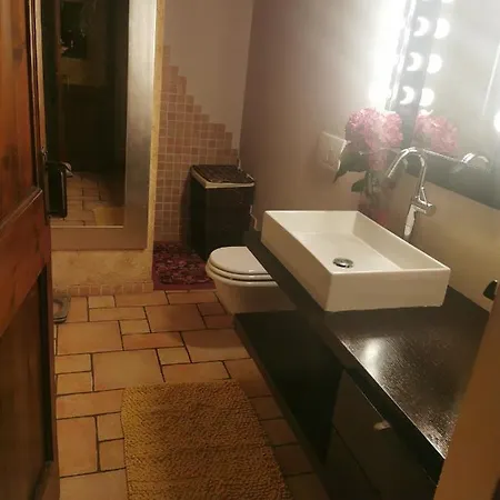 Roberto Apartment *